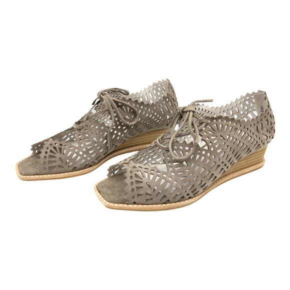 JEFFREY CAMPBELL Espejo Taupe Suede Lace up Square Toe Laser Cut Wedge Sandals 7 - Picture 3 of 8
